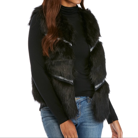Faux Fur Vest - Picture 1 of 2